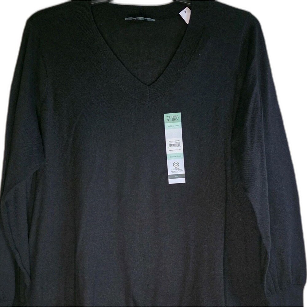 Terra & Sky Women's Plus Size 1X (16W-18W) Black V-Neck Fine Gauge Sweater NWT